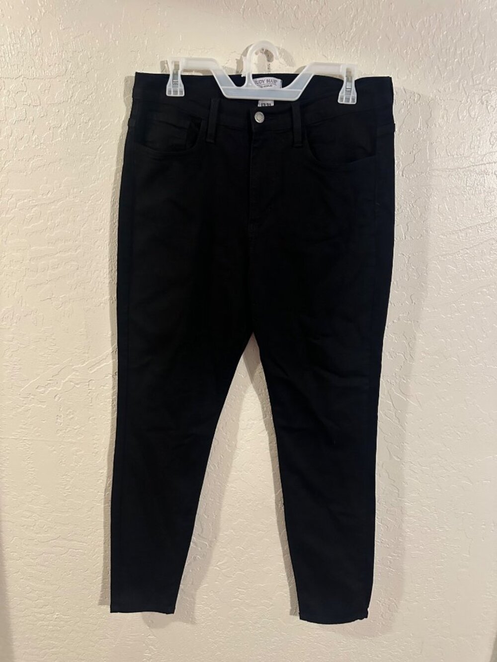 Judy Blue Los Angeles Black Stretchy Casual Straight Leg Jeans
